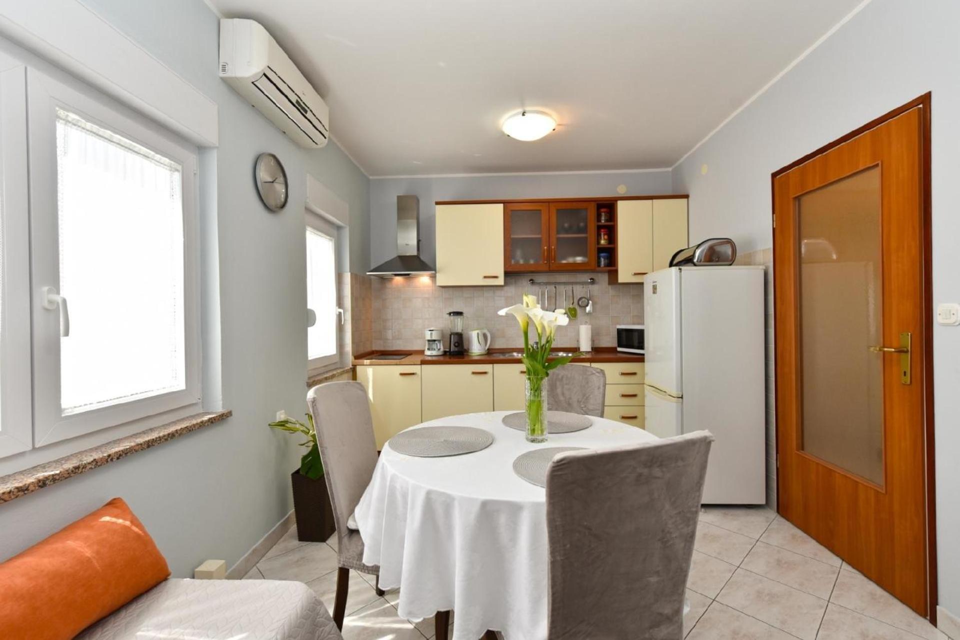 Apartment Fuer 3 Personen Ca 40 Qm In Pula, Istrien Istrische Riviera Pula